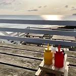Azure House - Part Of The The Bay Village With Pool, Gym And Direct Access, Pub, Restaurant, Tennis And Meadows Walks Holiday home